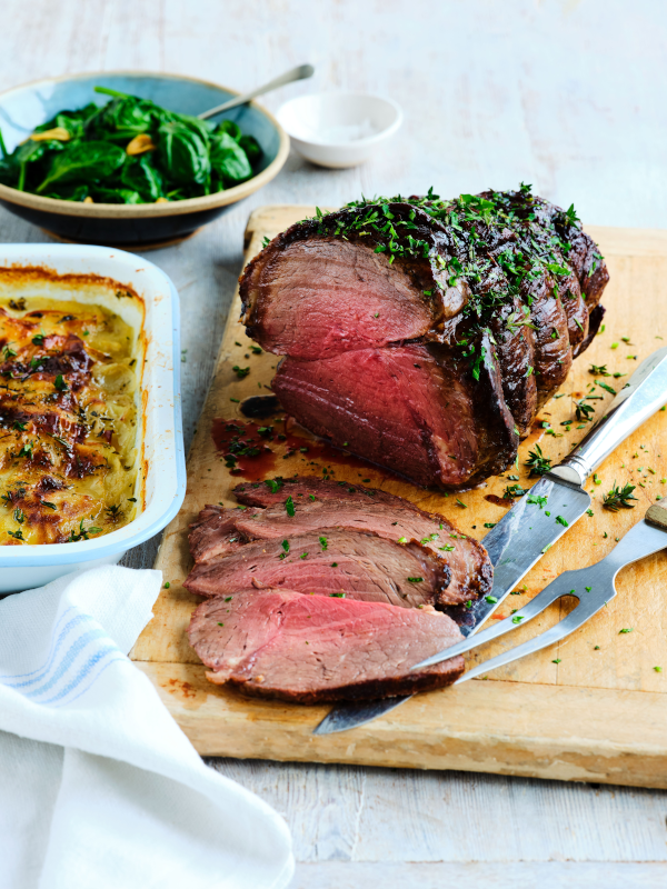 Beef heart of rump roast with boulangère potatoes